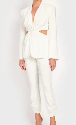 Cinq A Sept Regine Blazer in Ivory - women -Paolita store 5bac7bb2679f44cb905c55c9f7cbe605 447d67af 45f0 4a9d 86a6 ed4690ef3fe0 1080x